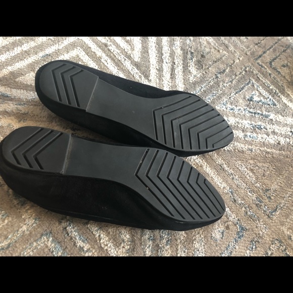 Shoes - Picture 4 of 10